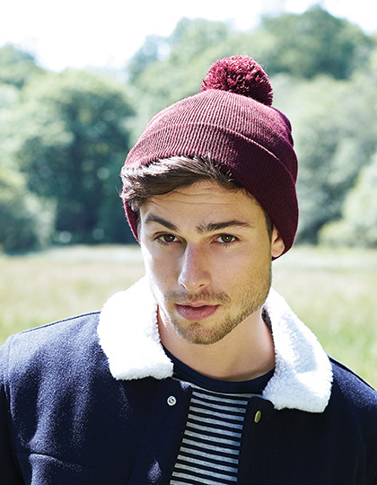 muts-met-pompon-302cjt-1.jpg